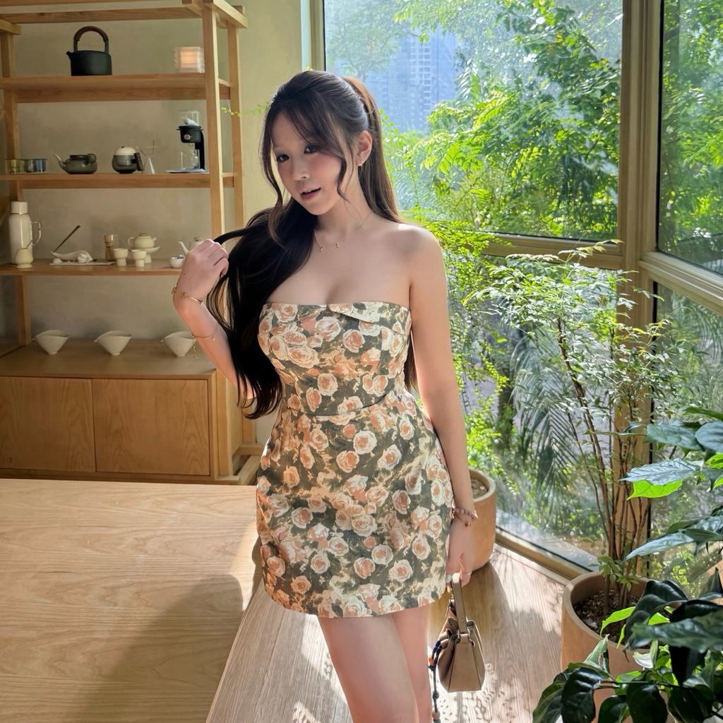 Đầm Body Cúp Ngực Trắng Kem, Hoạ Tiết Hoa Cao Cấp Nữ Dáng Ôm Tôn Eo Lady's Design