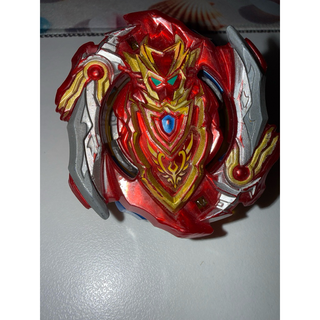 Cho z Achilles takara tomy cũ +launcher ngẫu nhiên second hand beyblade  driver bị hư ko chuyển chế 