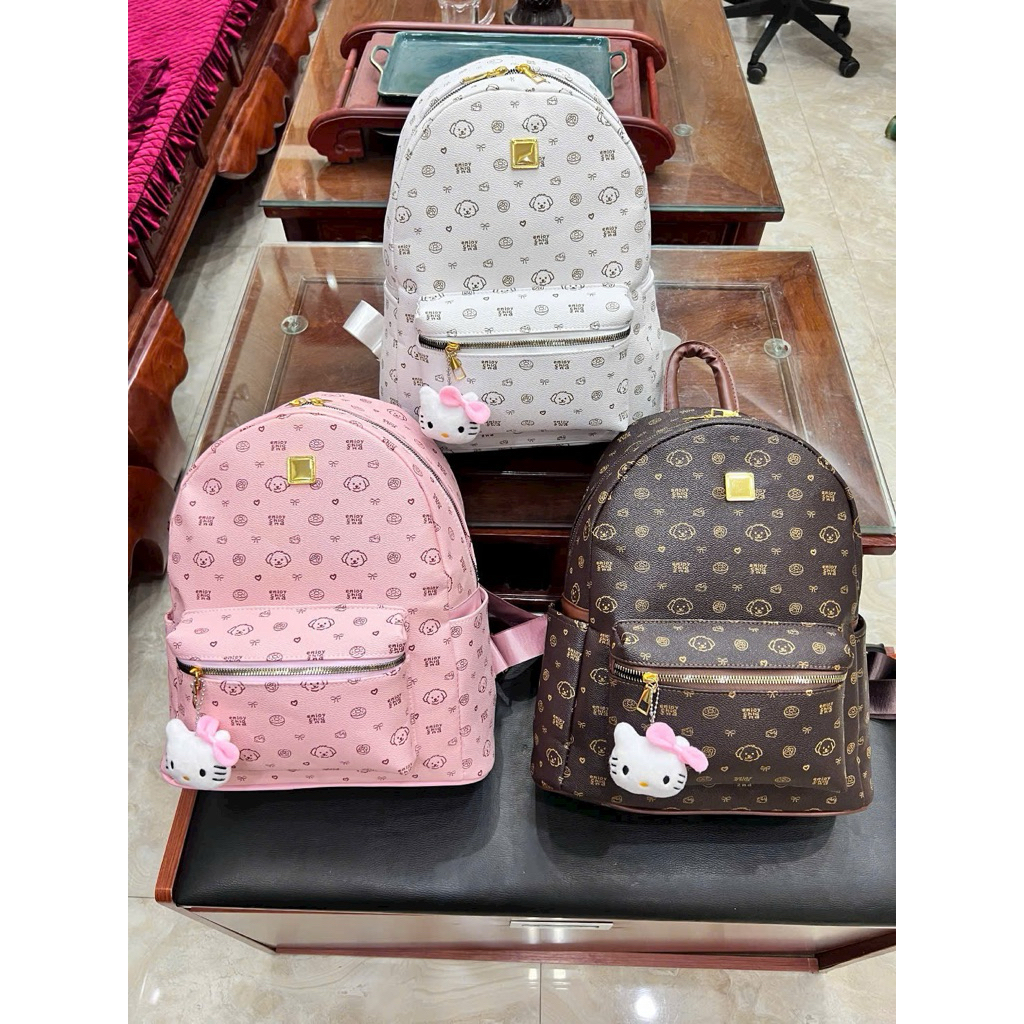 Balo Da Nữ Hello Kitty Cao Cấp – Balo Thời Trang Họa Tiết Dễ Thương Kèm Charm Hello Kitty