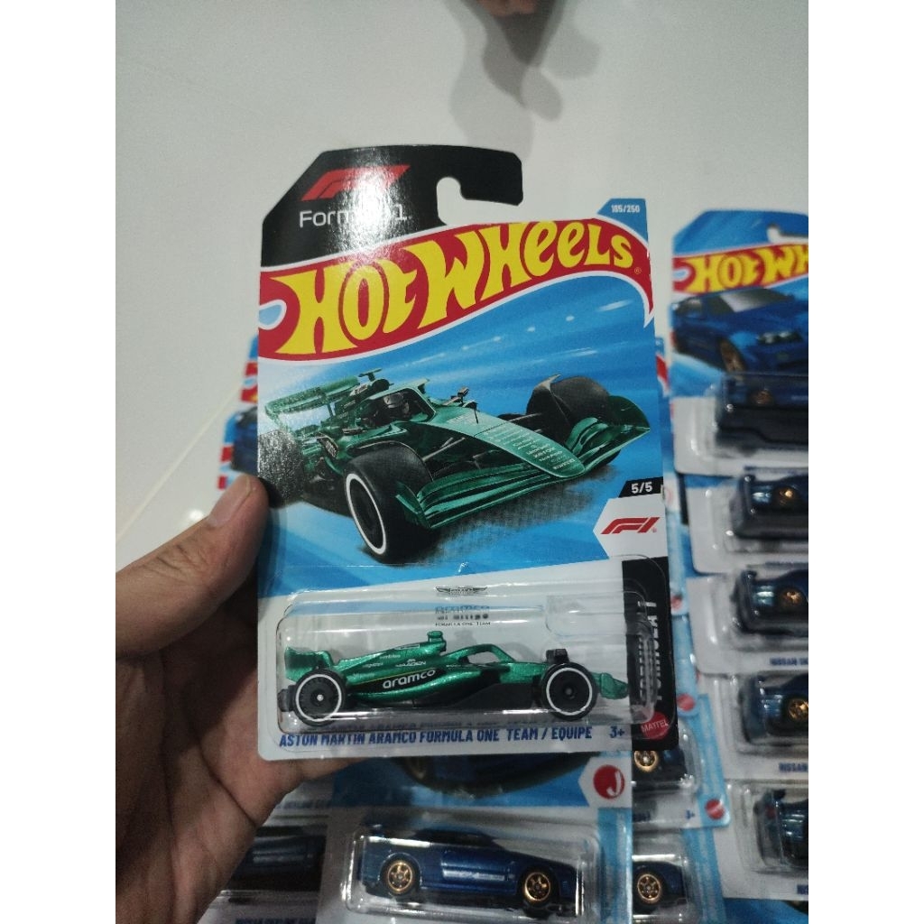 Xe hot wheels mô hình aston martin aramco formula one team / equipe 2026