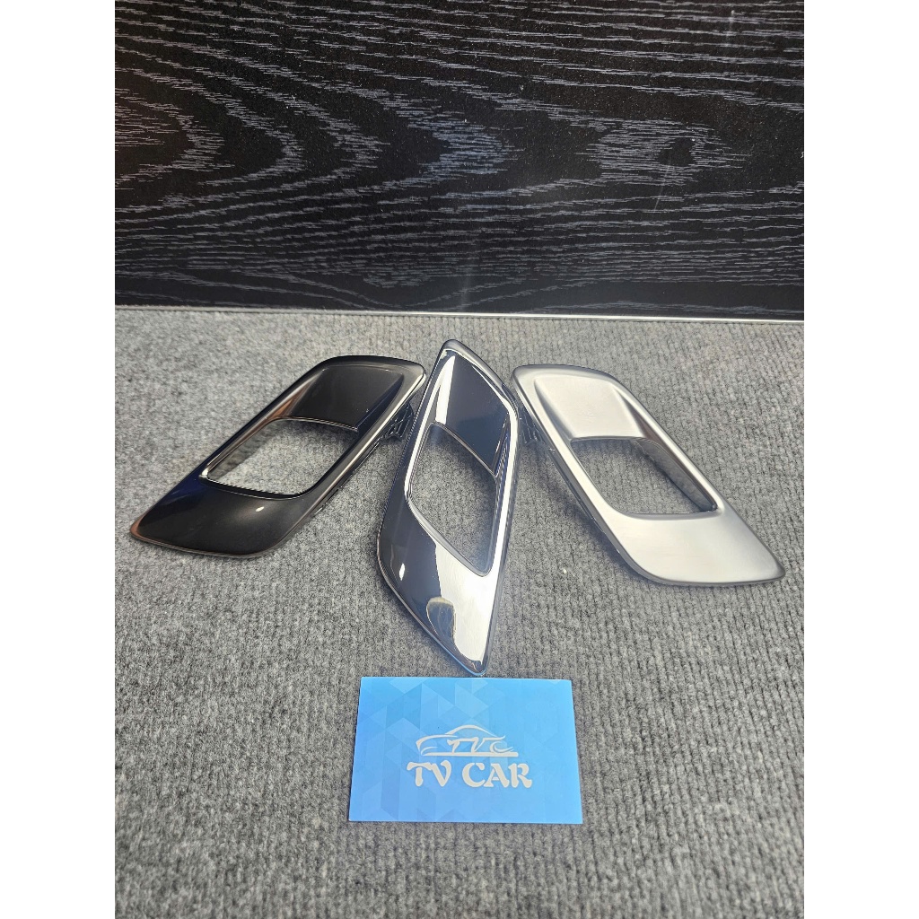 Tay nắm mở cửa trong Ford Ranger (2012-2022), Everest (2012-2022), Mazda BT-50 (2012-2022)
