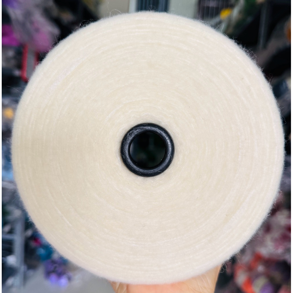 Len Mohair Kid Màu Trắng Kem - Cuộn 25g