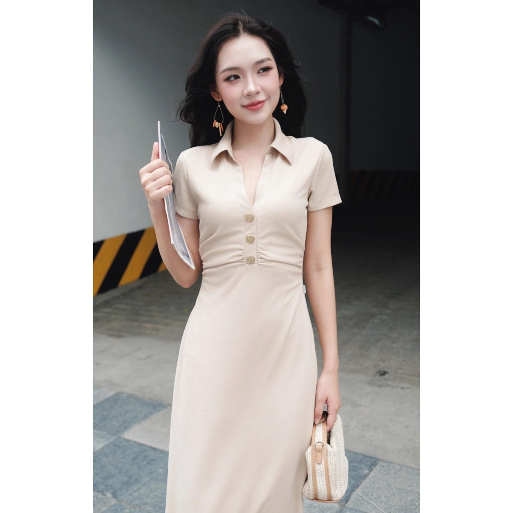 Đầm midi Be/Navy cổ V nhún sườn ADORE 611DR2007