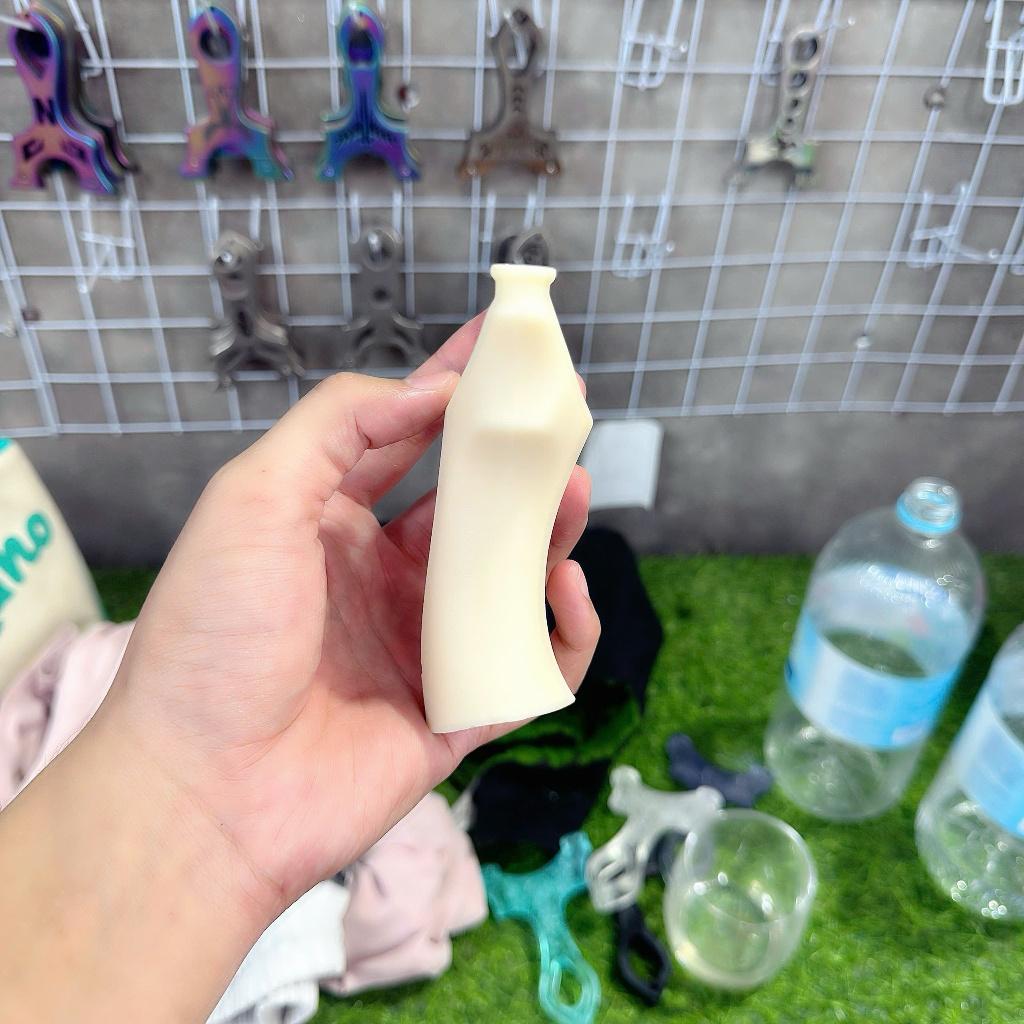 Ná Cao Su Nhựa - Nhựa Cong Tặng Kèm 1 Dây - 1m Thun Cột