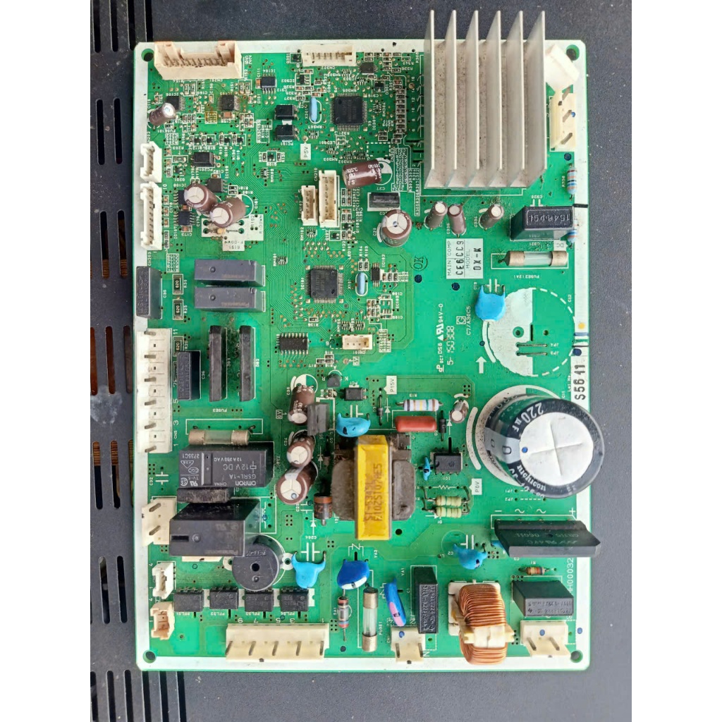 bo mạch tủ lạnh Hitachi dòng tủ lạnh R-FM800GPGV2X