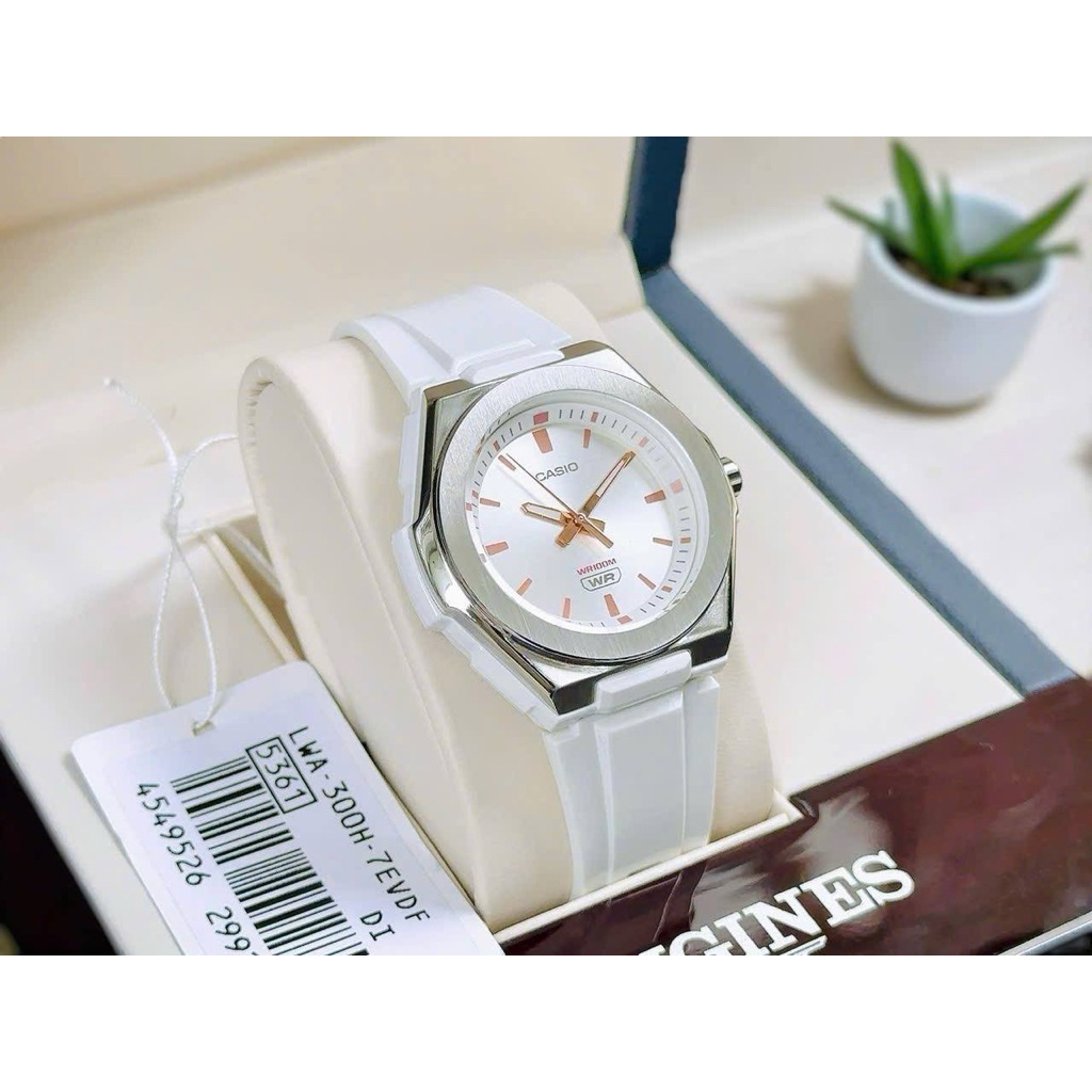 Đồng Hồ Nữ CASIO LWA-300H-7E Thể Thao| Cá Tính| Chống Nước| Xuất Xứ Japan| Bảo Hành 12 Tháng