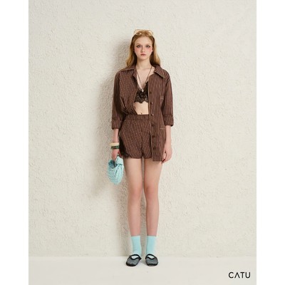 TUBYCATU Set Espresso Lace Áo Sơ Mi Tay Dài Kẻ Sọc + Quần Short Phối Ren (KHÔNG KÈM BRA)