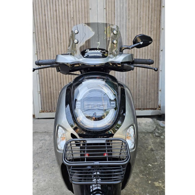 Kính Chắn Gió Scoopy 2026 Mẫu Mới