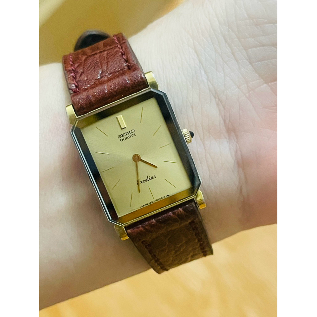 Đồng hồ Seiko Exceline Nhật tank mini siêu xinh xịn.