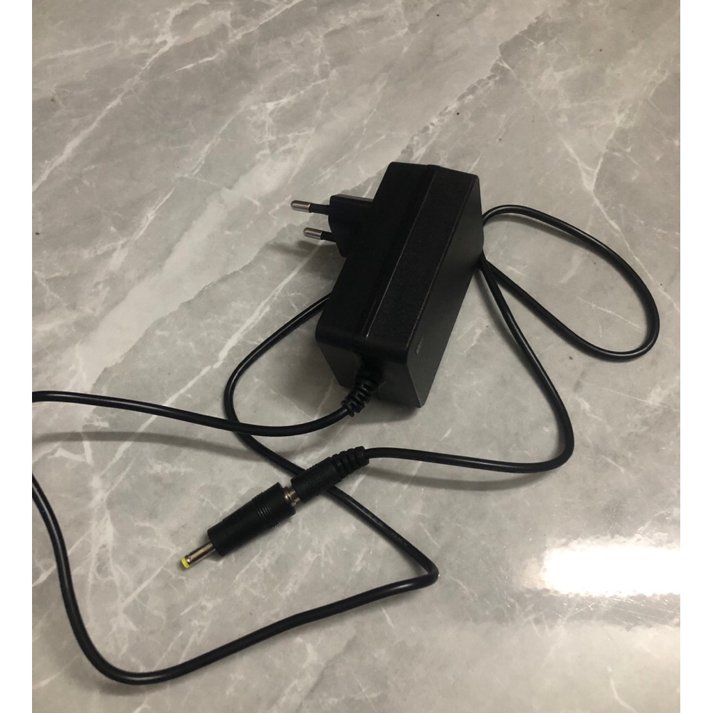 Sạc pin áo điều hoà BURTLE ( 21v-1a )