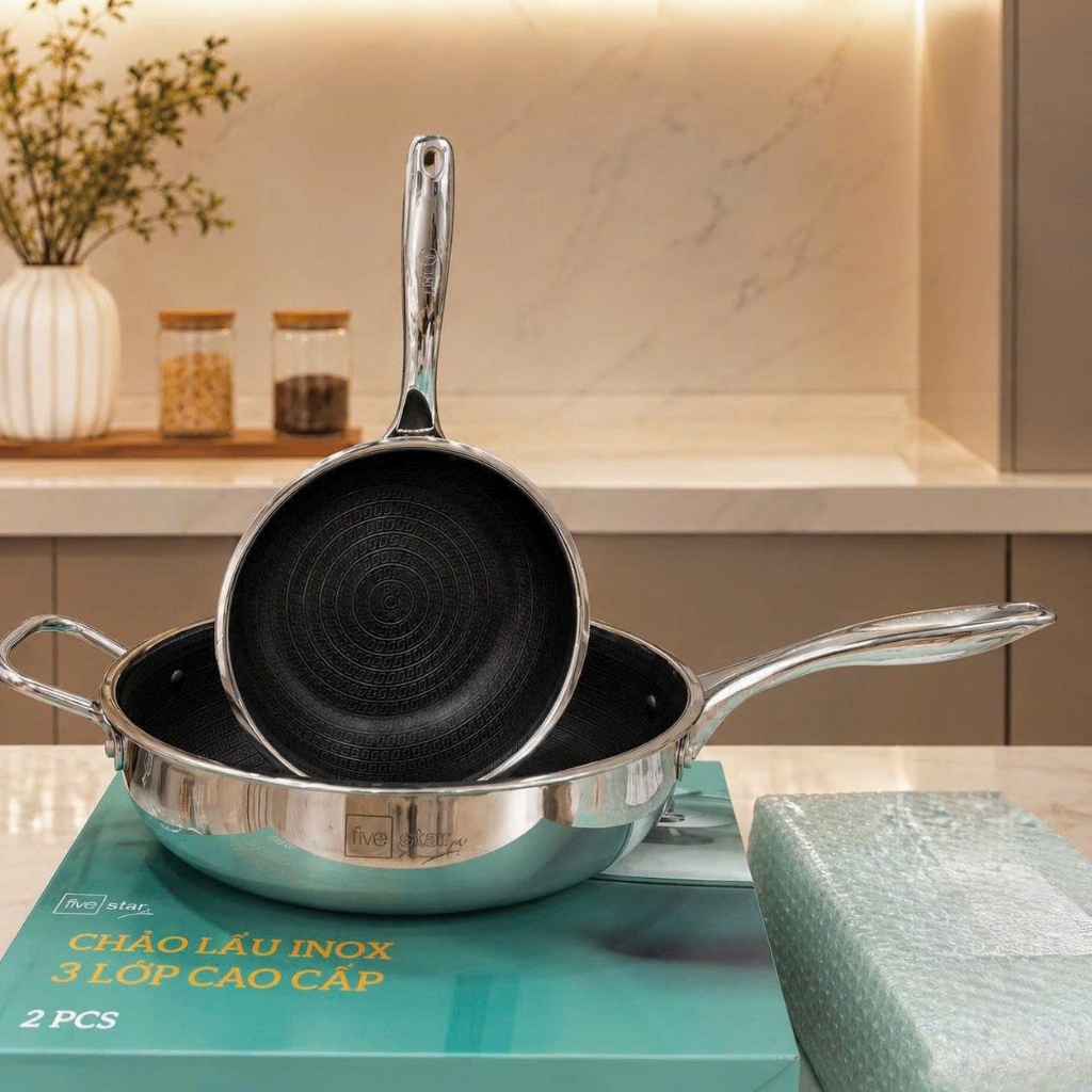 Chảo chống dính BlackCube Fivestar . Chảo chống trầy tổ ong Black Cube dùng được tất cả các loại bếp