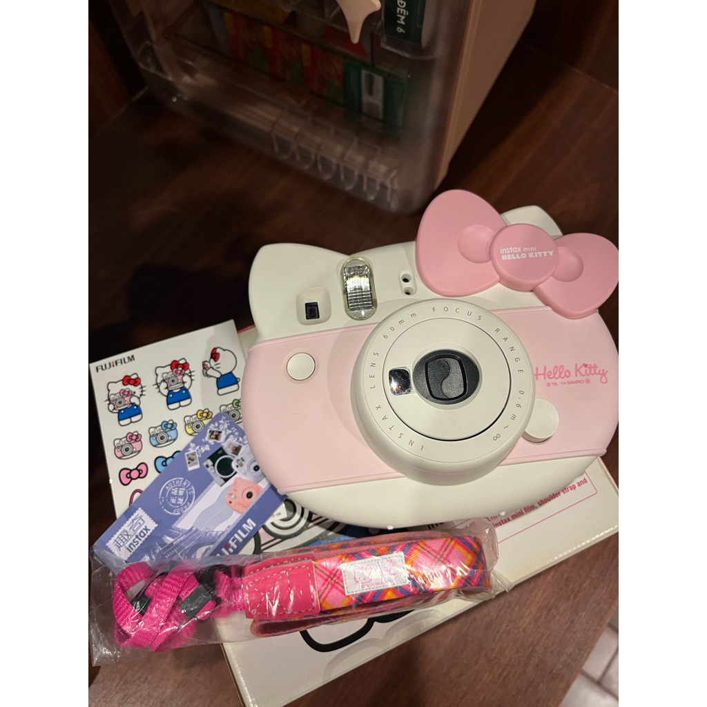 FUJIFILM INSTAX MINI 9 HELLO KITTY