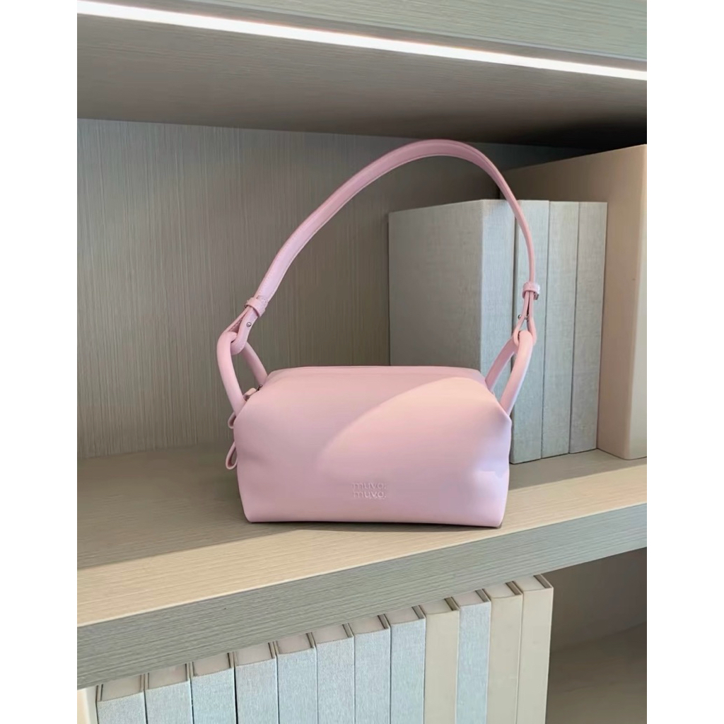 Túi đeo chéo Baking Series Pillow Bag Small Muva (fullbox) - Sẵn Hoả Tốc