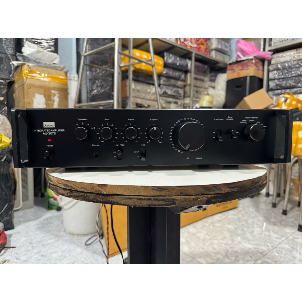 Amply Sansui AU-307ll công xuất 90w/1kênh máy chạy 4 sò Sắt Sanken zin đẹp âm thanh rất hay.