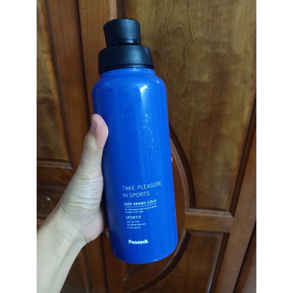 Bình giữ nhiệt Peacock thể thao 800ml – giữ lạnh tốt, nắp vặn tiện dụng