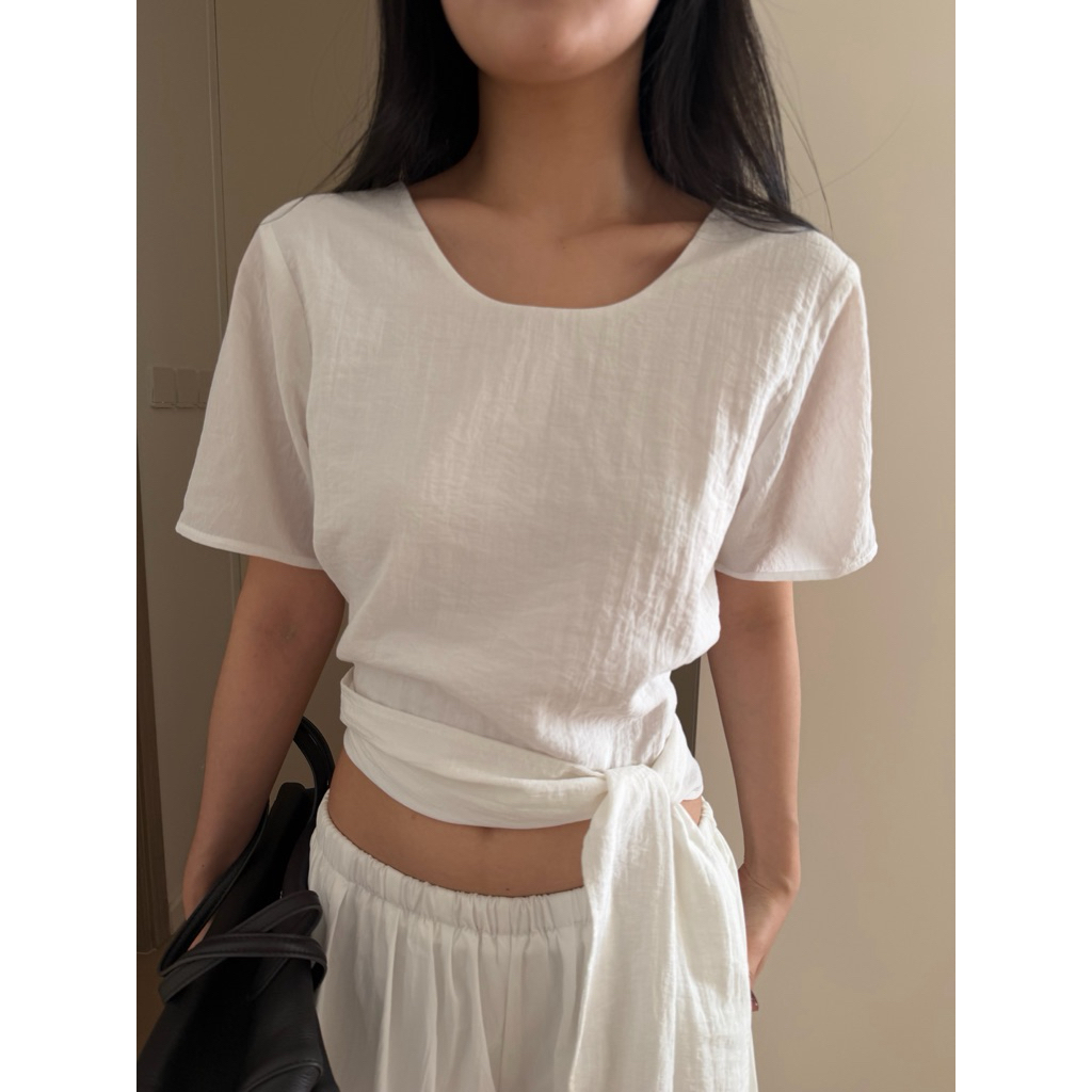 𝐉𝐎𝐈𝐋𝐈𝐄 𝐓𝐎𝐏 | mir.byhi | Áo tơ hàn cột eo mặc 2 kiểu