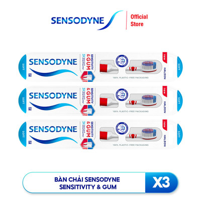 Bộ 3 Bàn chải đánh răng SENSODYNE Sensitive & Gum với lông bàn chải mềm, giúp làm sạch răng nhẹ nhàng và bảo vệ nướu