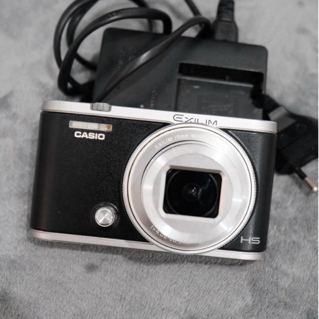 [I.G hoặc Gdtt ĐÀ NẴNG] Máy ảnh compact  CASIO ZR5000 & Sony a6000 đen, TẶNG KÈM NHIỀU PHỤ KIỆN chụp
