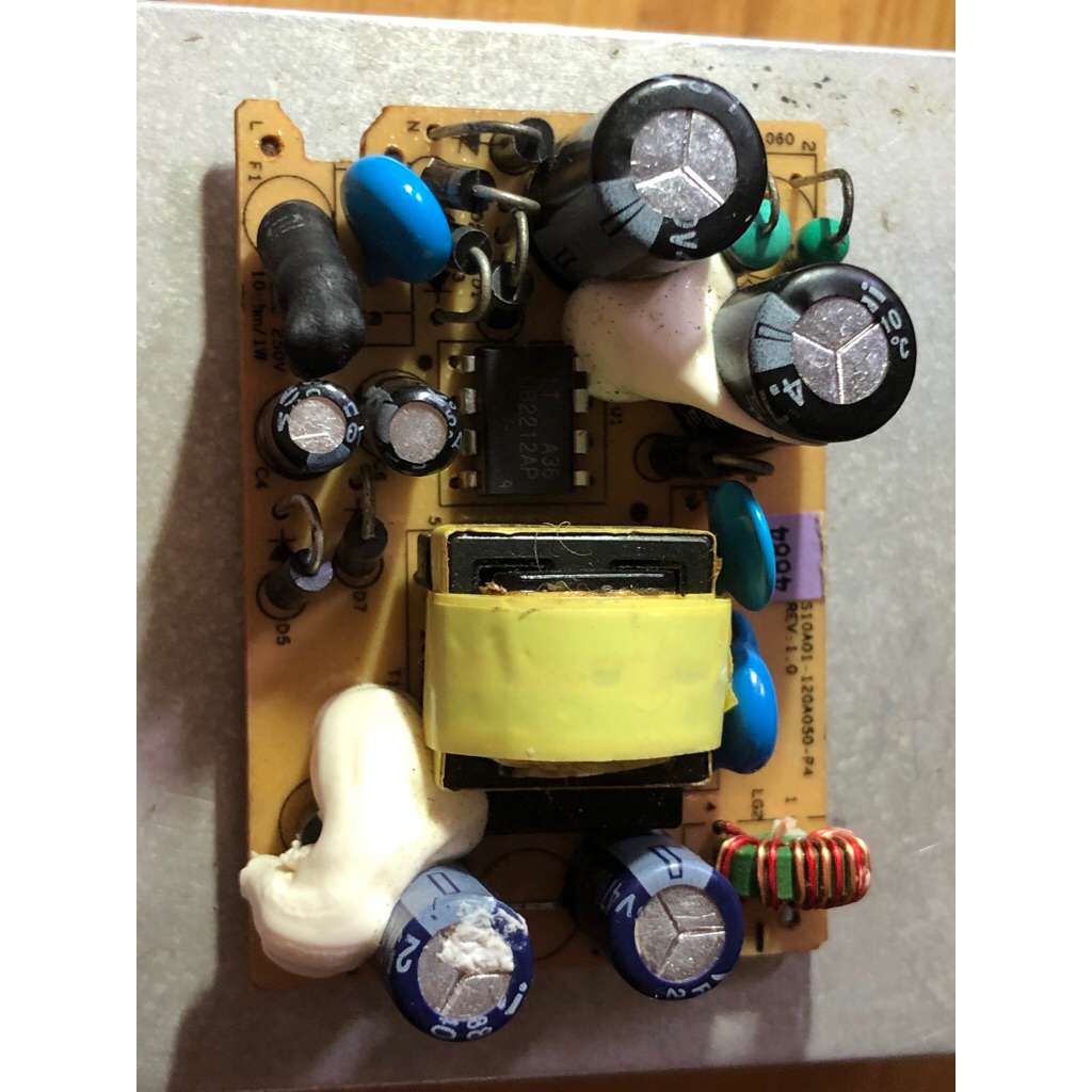 Nguồn 12V 1A không vỏ loại khá tốt dùng OB2212AP / OB2338AP