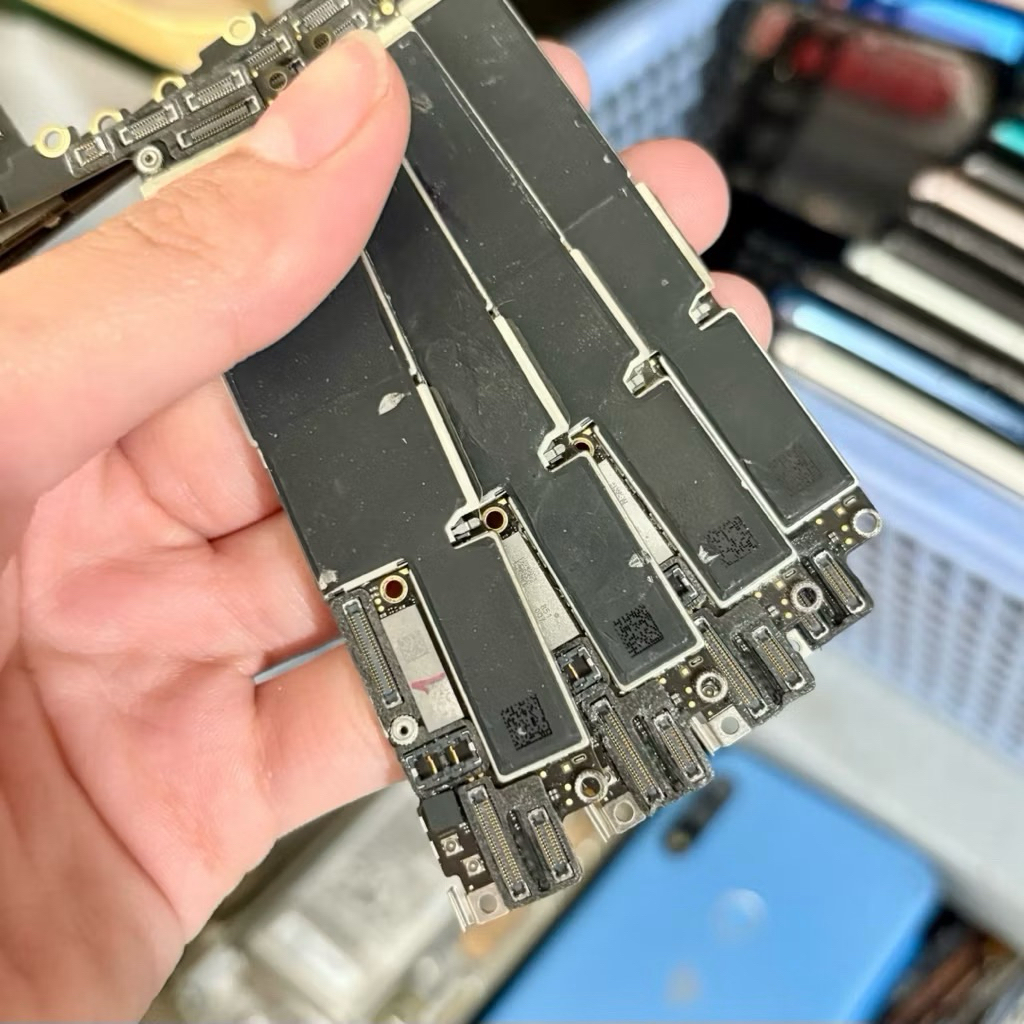 Main Điện Thoại Thay Thế Cho 7Plus Bypass Zin Full Chức Năng ( Sim , Wifi , Sạc ,...)