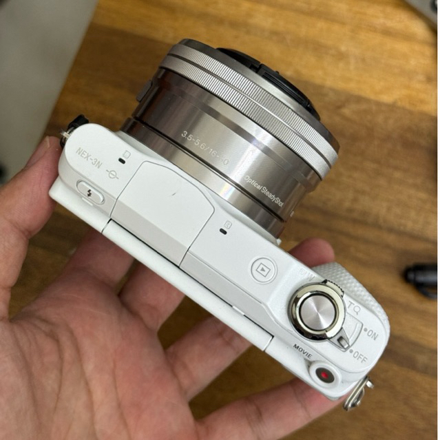 Máy ảnh cũ sony nex 3N kèm lens 16-50mm nhỏ gọn màn lật