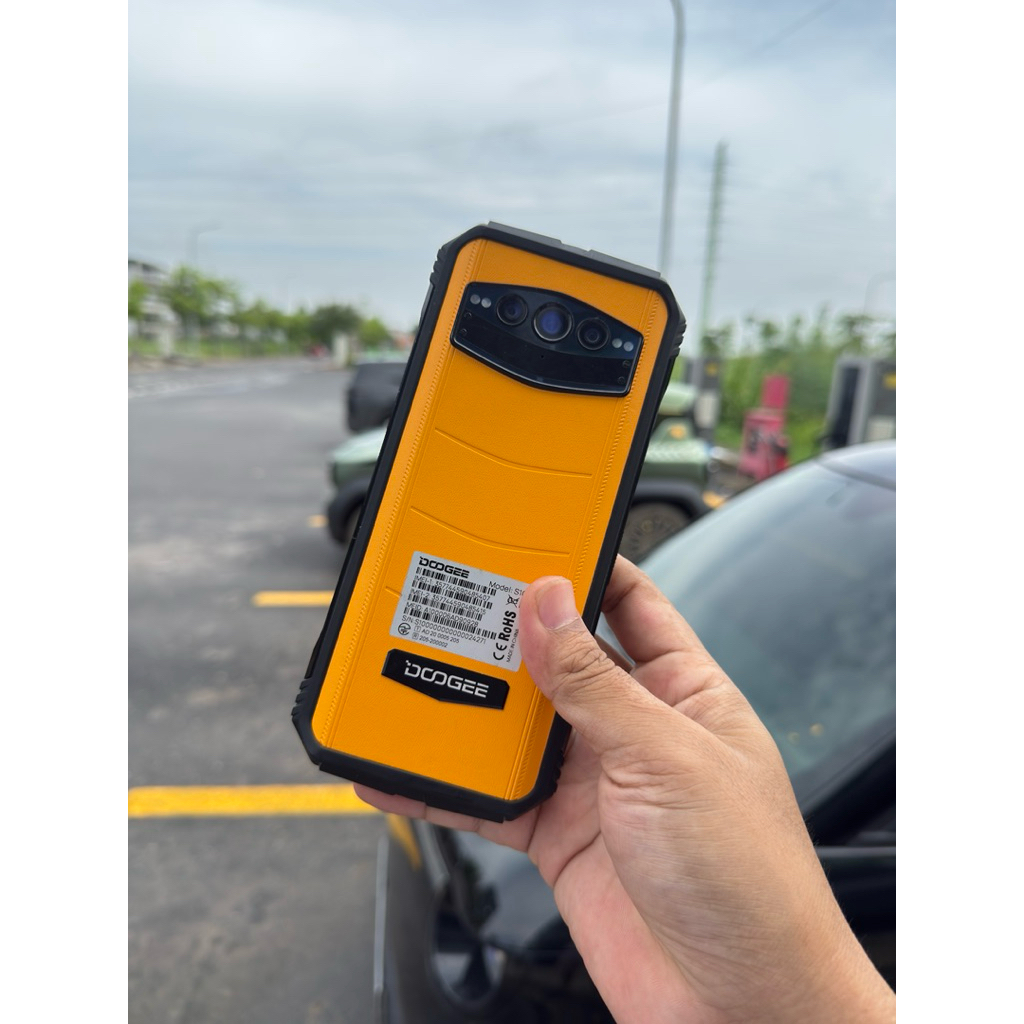 [bonshop8888] điện thoại siêu bền doogee s100