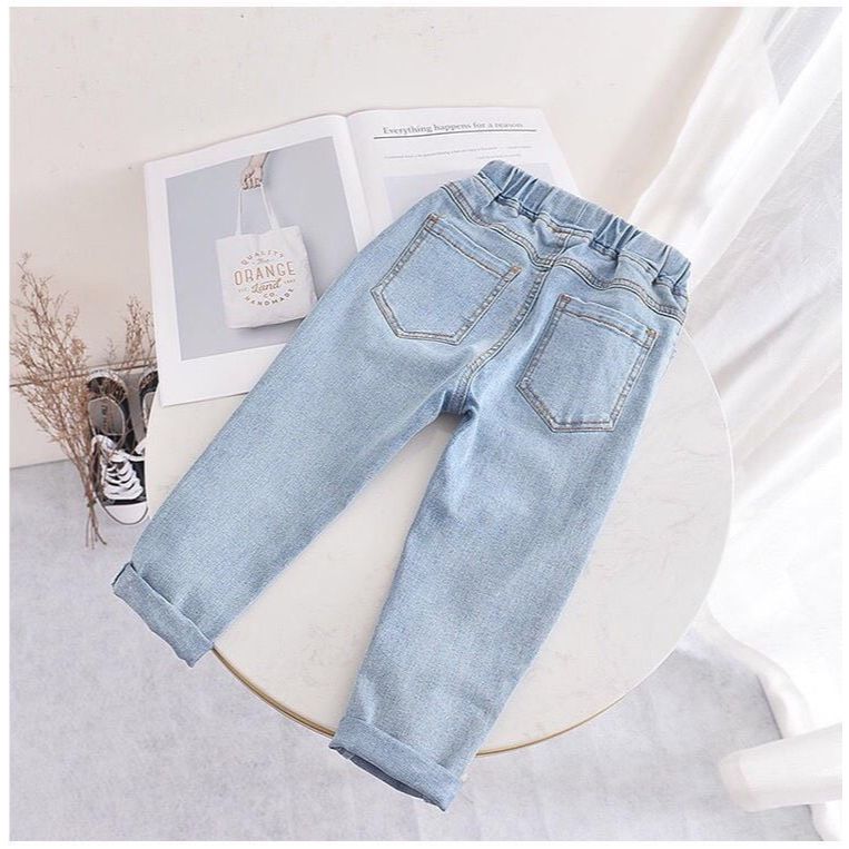 Quần jeans dâu tây thời trang trẻ em BEESHOP D24030