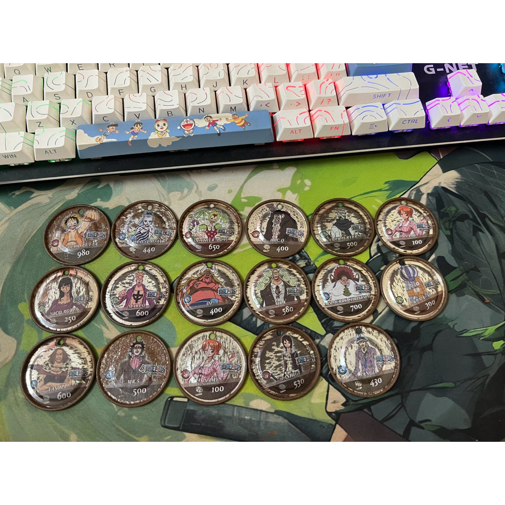 Combo 17 thẻ xu bạc lỗ OnePiece Toonies rỉ nặng.