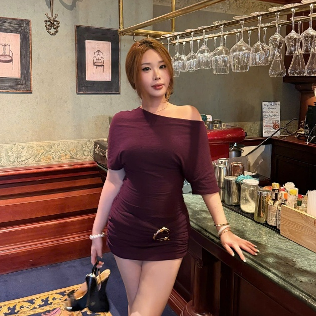 SUNNYBUN - Amora Dress - Đầm Body Lệch Vai Tay Lửng Ôm Dáng Tôn Eo