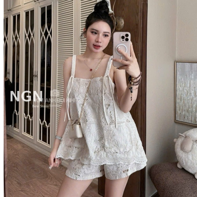 Set 2s Dây Ren Nổi Có Túi Kim Anh Bùi HiHi Mix Quần Đùi