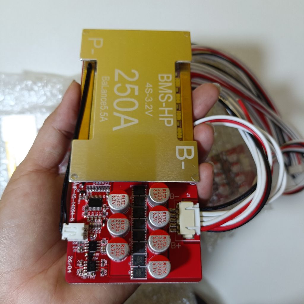 Mạch Sạc Bảo Vệ Pin 4S-200-250A 12-14V Pin3,2V Cân Bằng 5,5A Liền Khối BMS-HP 4S-3.2V 250A BaLance5.