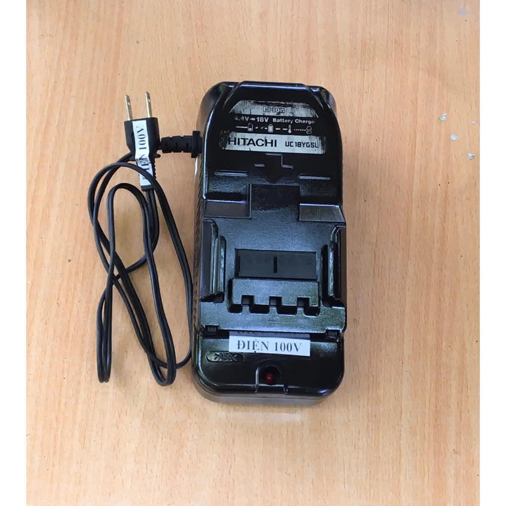 Sạc Hitachi điện 14.4V - 18V - 2.0A. Sạc Pin lion.Điện -100V .Sạc Hitachi  Zin Nhật 14.4V-18V. Sạc  
