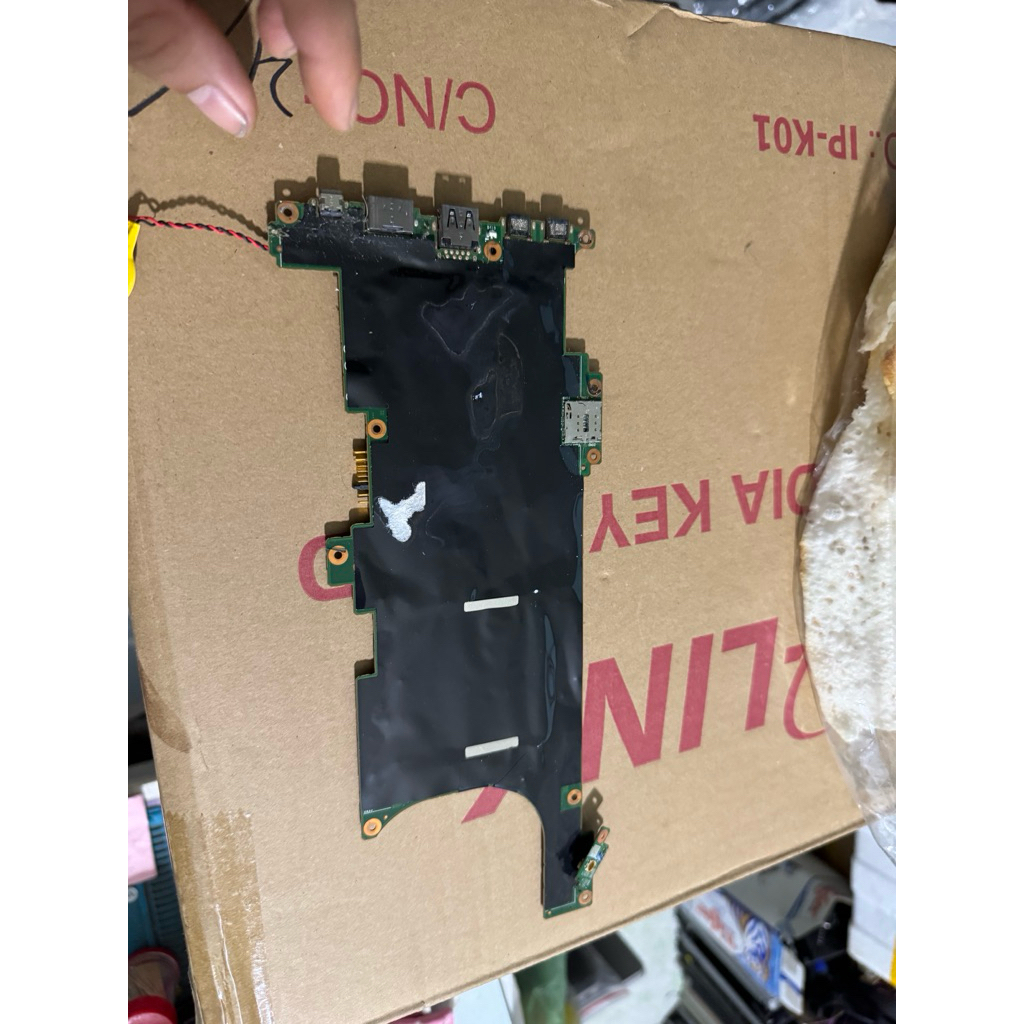 Main Lenovo ThinkPad X1 Carbon Gen 5 i5-6300U / i5-6200U NM-B141 RAM 8GB - Main Zin Tháo Máy Test Fu