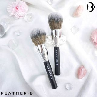 Feather B - M420 Cọ Phủ Phấn Bột Loose Powder