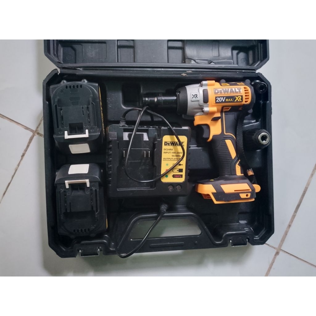 Máy Bắt Vít 887 Dewalt DCF887 gồm pin sạc