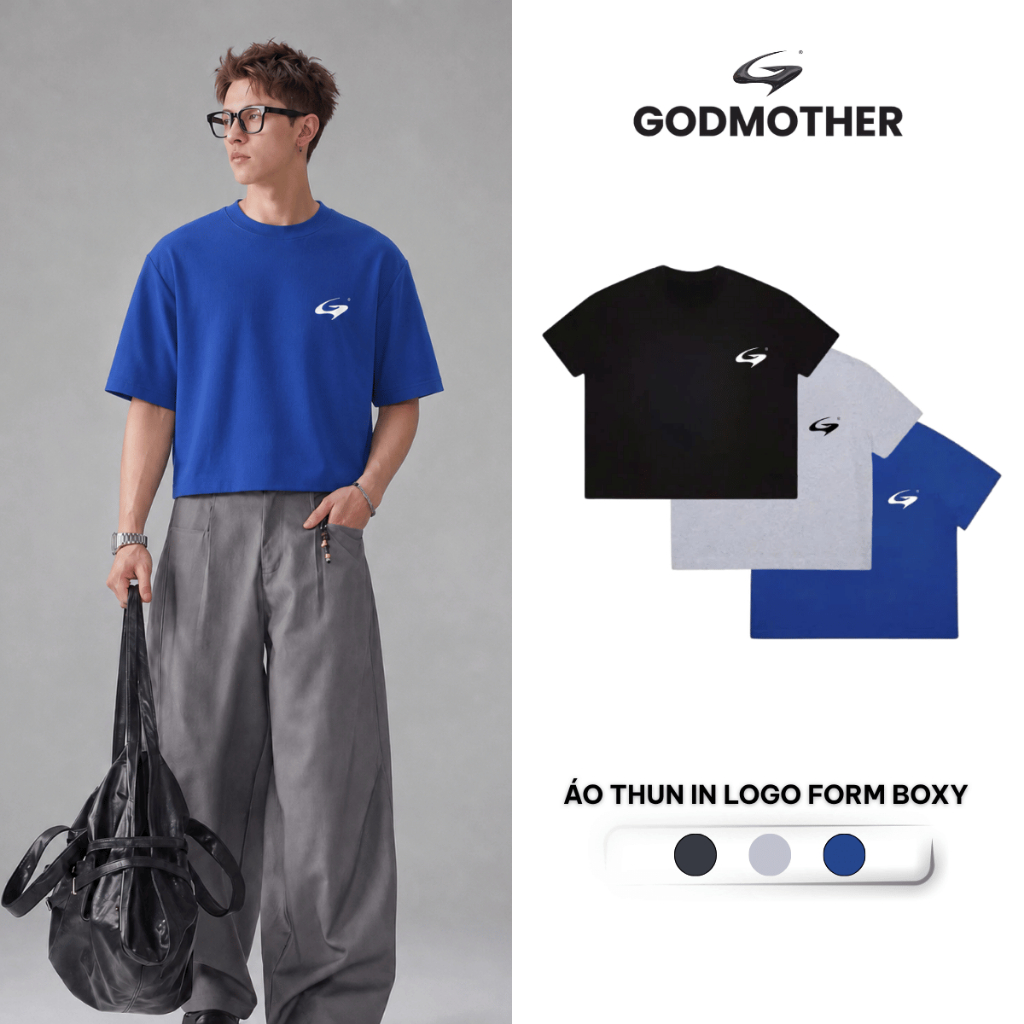 Áo Thun Form Boxy In Logo GODMOTHER 2026 Áo In Chữ Đằng Sau Godmother Studio Trẻ Trung Unisex