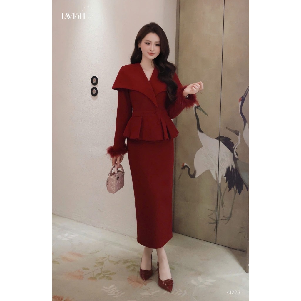 Set Dạ Đỏ Đính Tay Lông Lavish Design - Bộ Công Sở Nữ Thiết Kế Cao Cấp Thanh Lịch S1223