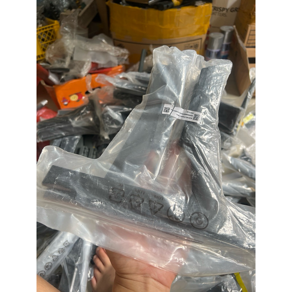 Chân tivi Samsung 65 inch QA 65Q7FA Chính hãng