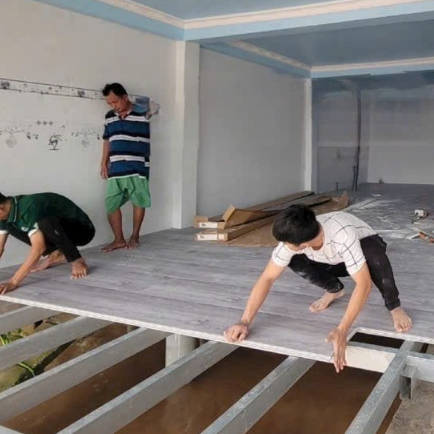 Tấm Sàn Nhựa Chịu Lực,Tấm Dài 2m9 Vận Chuyển Cắt Đôi ( Thành 2 Tấm 1m45 )