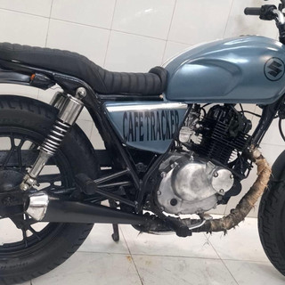 Bình Xăng Gò To Thô Chưa Sơn Kèm Nắp Khóa Độ Xe Máy Classic Cafe Racer Tracker