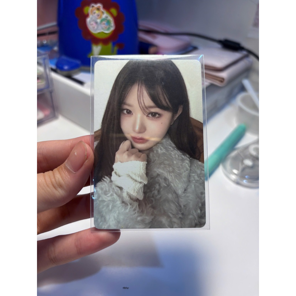 Card off wonyoung ive trong album empathy 100% chính hãng officials