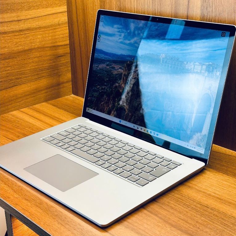 Microsoft Surface Laptop 5 15” Core i7 Gen 12 | RAM 8/16GB | SSD 256/512GB | Màn PixelSense Cảm Ứng 