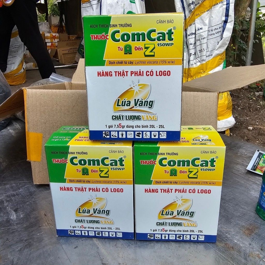 hộp 10 gói Comcat từ A đến Z gói 7.55gram