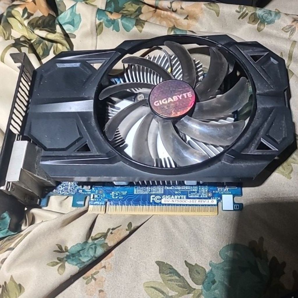 [XÁC KỸ THUẬT] vga gigabyte gtx 750oc hd 7730 1gbd5 fx 380 9500gt hd 5670 và ati 9250 vga cổ