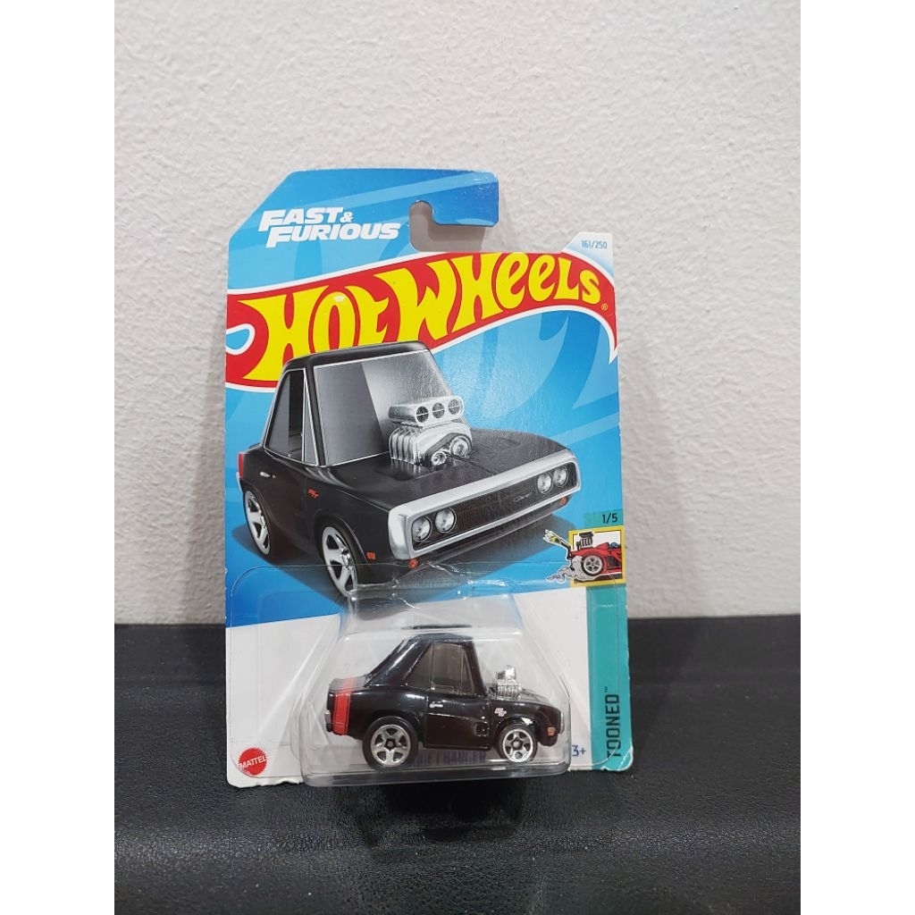 Xe mô hình Hot Wheels Tooned '70 Dodge Charger