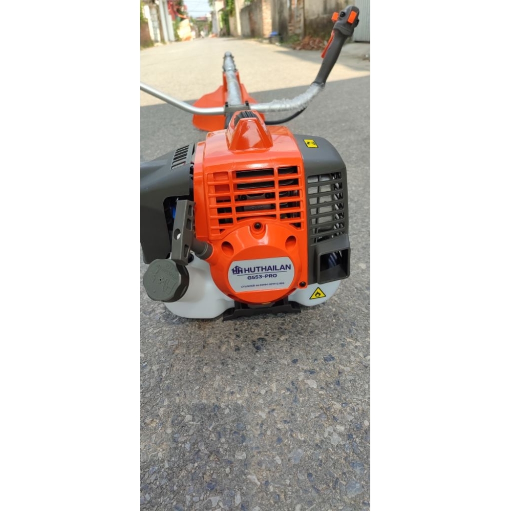 Máy cắt cỏ Hu Thái Lan 553