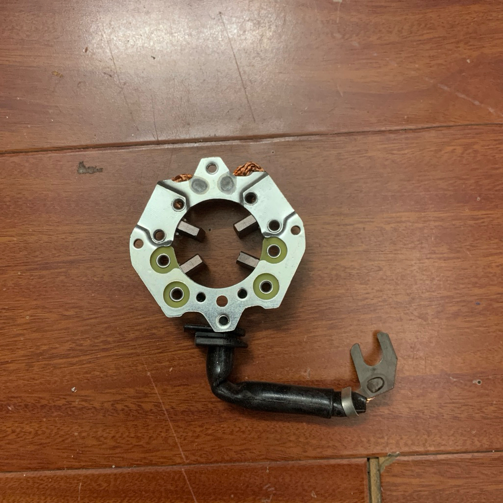 Giá than đề Nissan Sunny, Teana – Giá than củ đề Nissan – Chổi than đề Sunny, Teana
