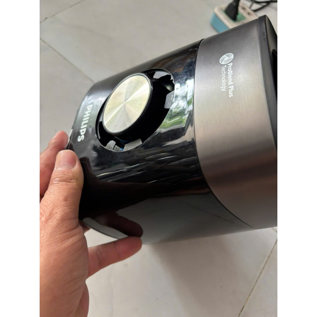 Motor máy xay sinh tố Philips HR3030 hàng chính hãng (bị vỡ phần vỏ nhựa bên ngoài)