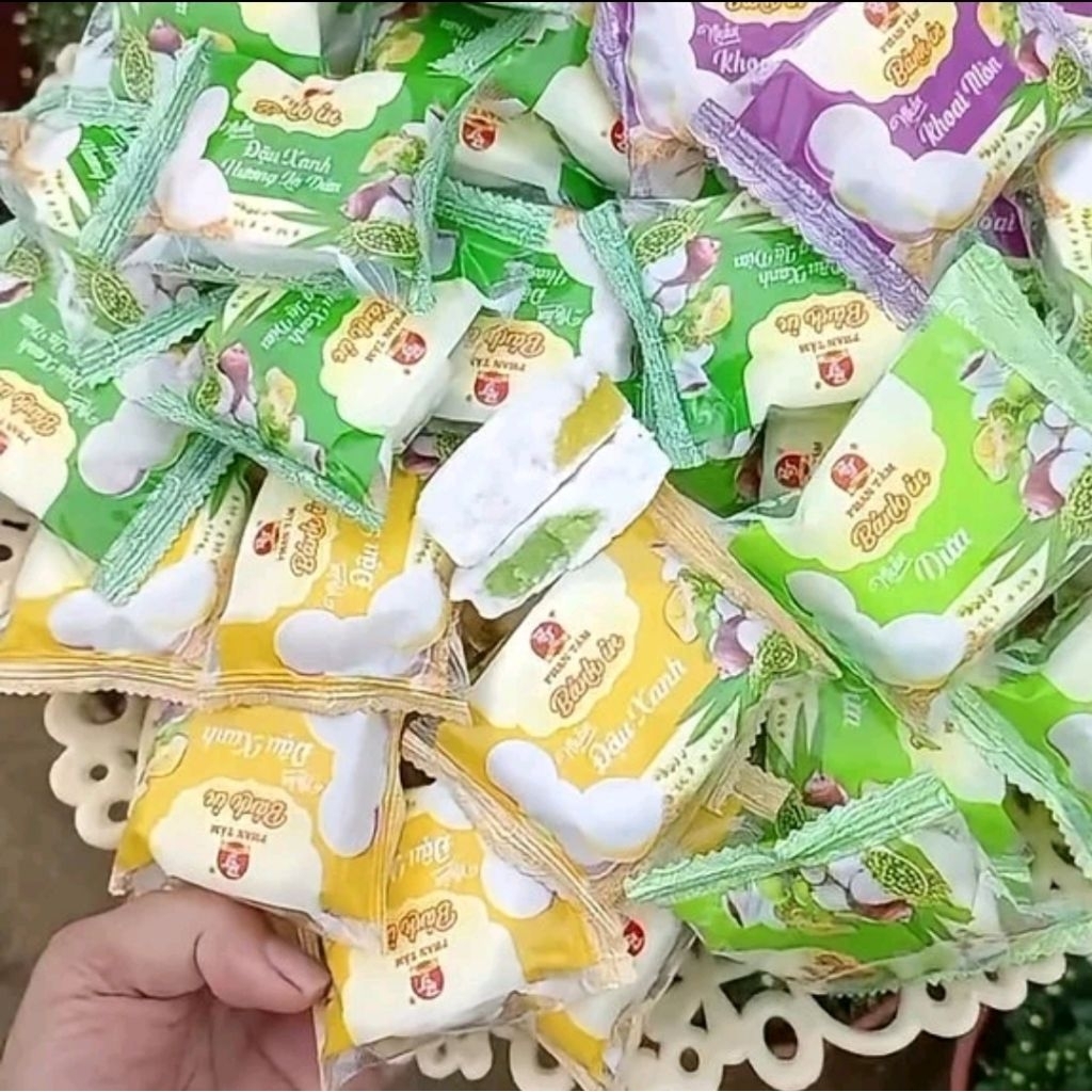 1KG/79K  BÁNH IN ÍT NHÂN  . Tầm 57 cái Food