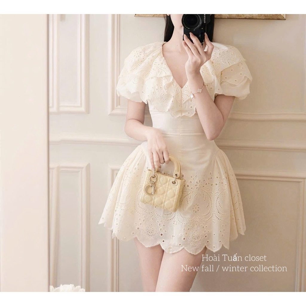 Váy Thô Boi Ren Hoa Cổ Bèo Dáng Ngắn HT • Melanie Boutique